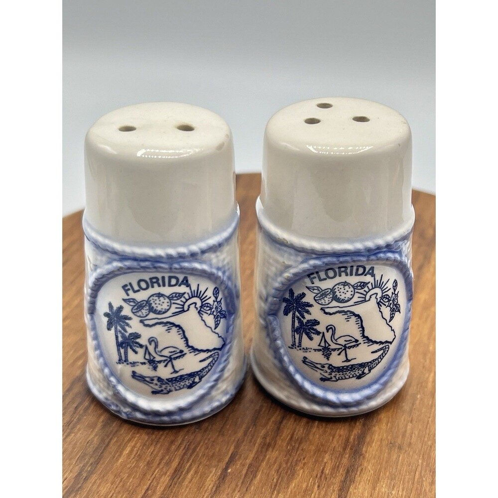 1950s Vintage Japan Florida Salt & Pepper Shakers Blue White 3.5 Made In Japan